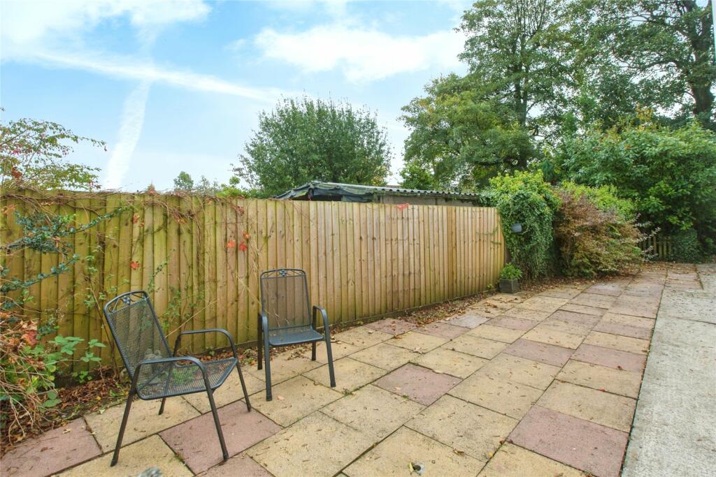 4 bed Detached