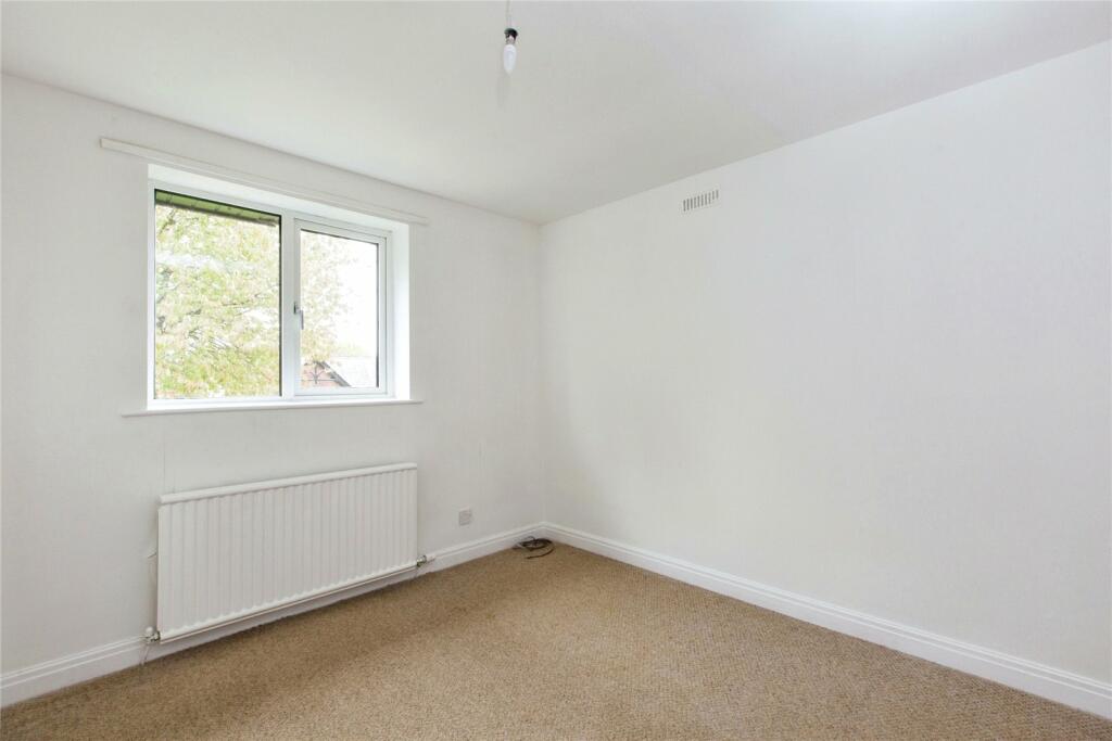 4 bed Detached