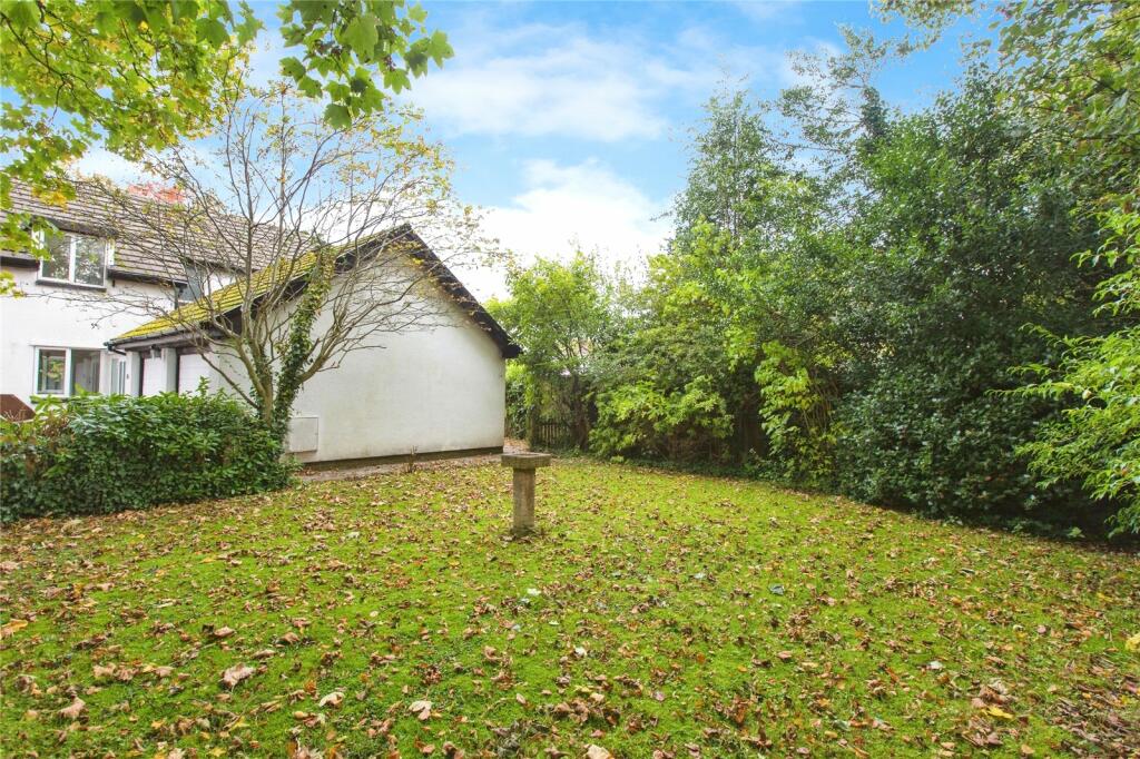 4 bed Detached