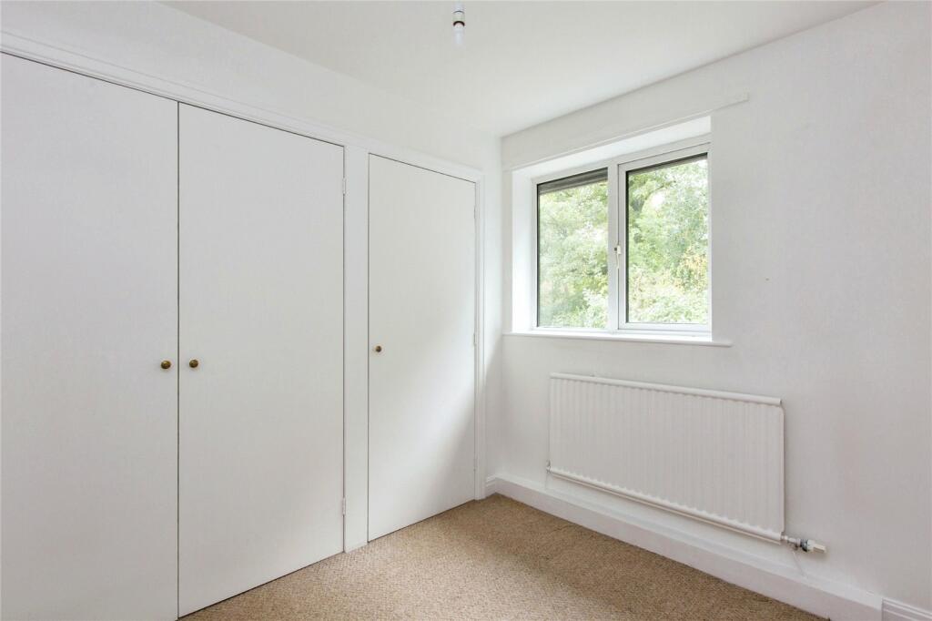 4 bed Detached