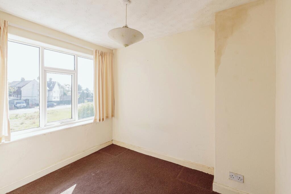 2 bed Semi-Detached