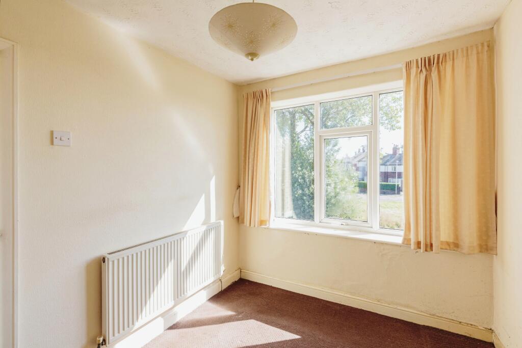 2 bed Semi-Detached