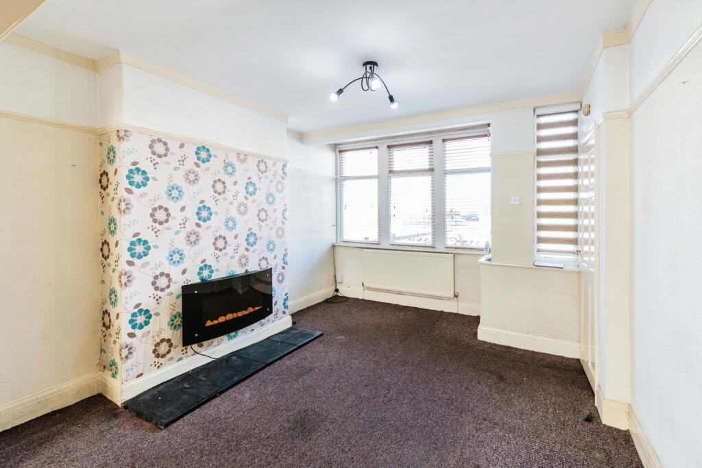 2 bed Semi-Detached