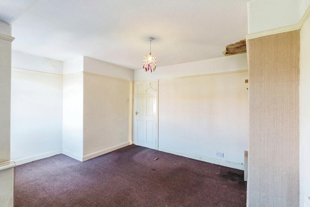2 bed Semi-Detached