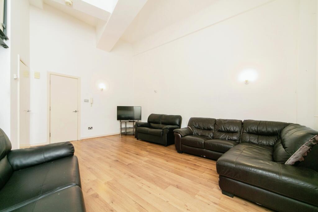 2 bed Apartment