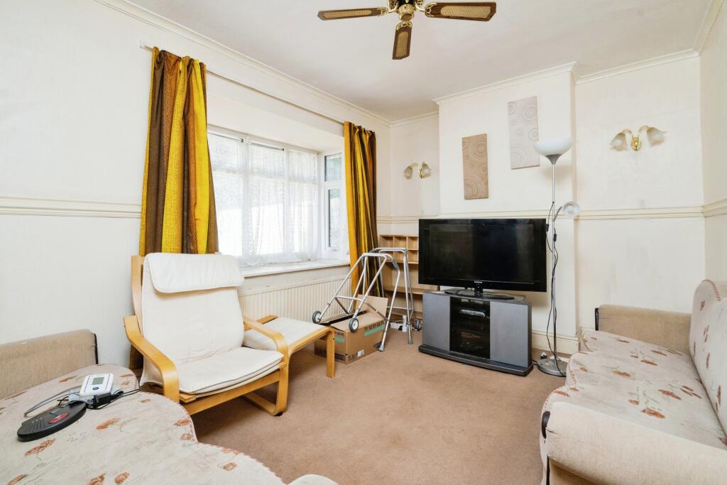 3 bed Semi-Detached
