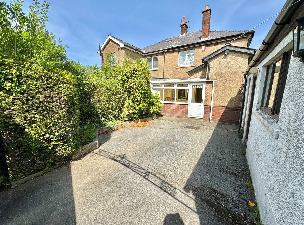 3 bed Semi-Detached