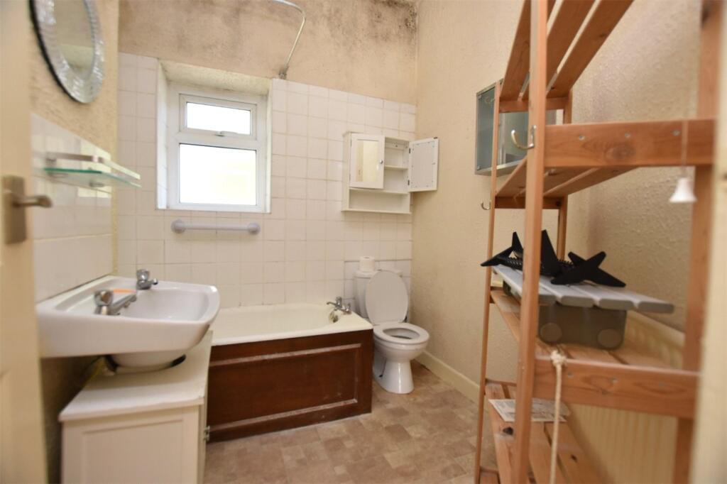 2 bed End of Terrace