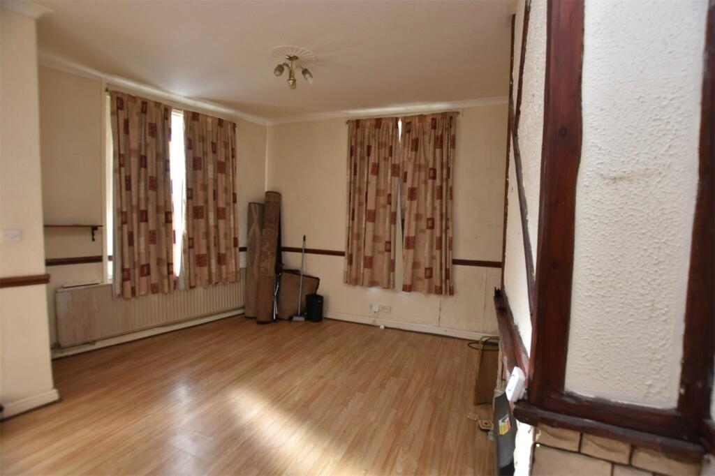2 bed End of Terrace