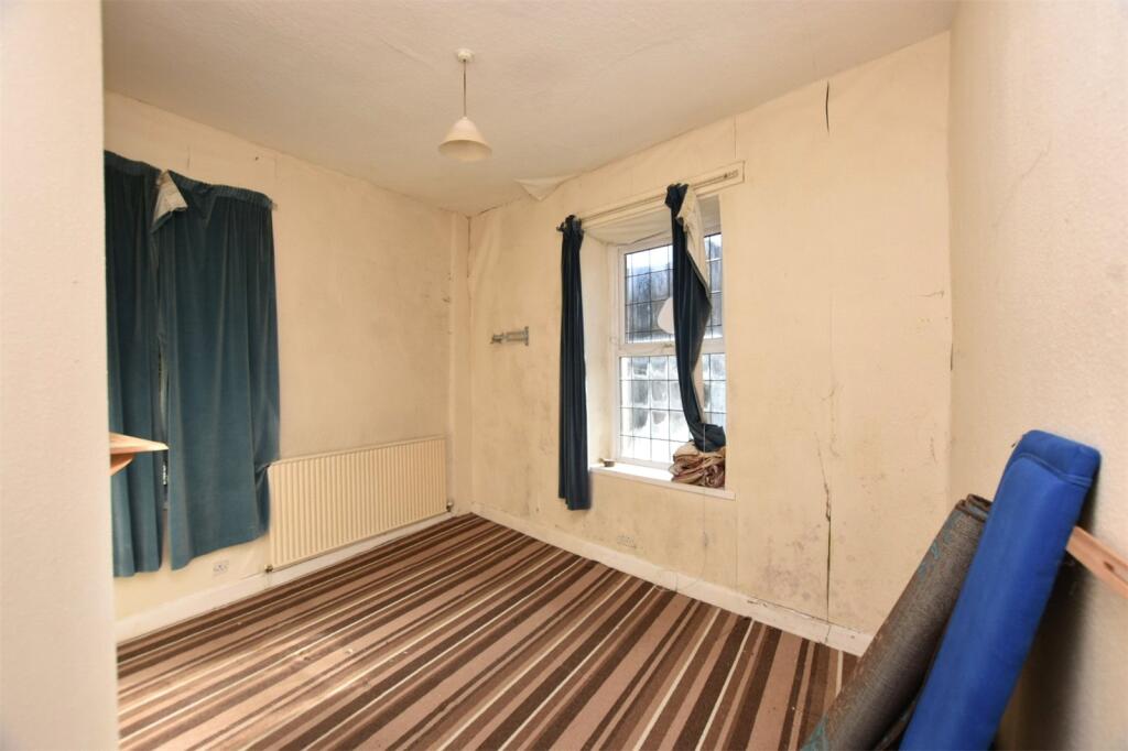 2 bed End of Terrace