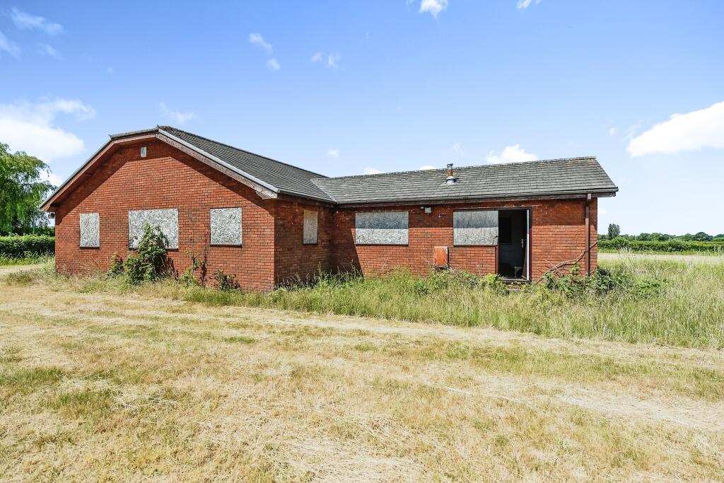 4 bed House & Land