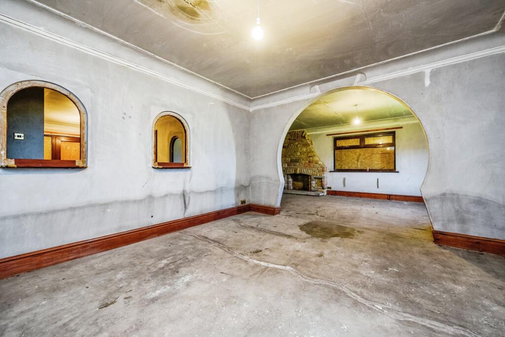 4 bed House & Land