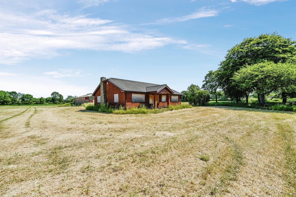 4 bed House & Land