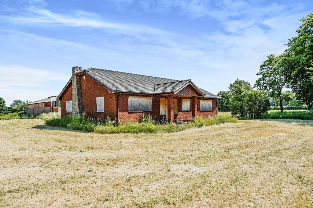 4 bed House & Land