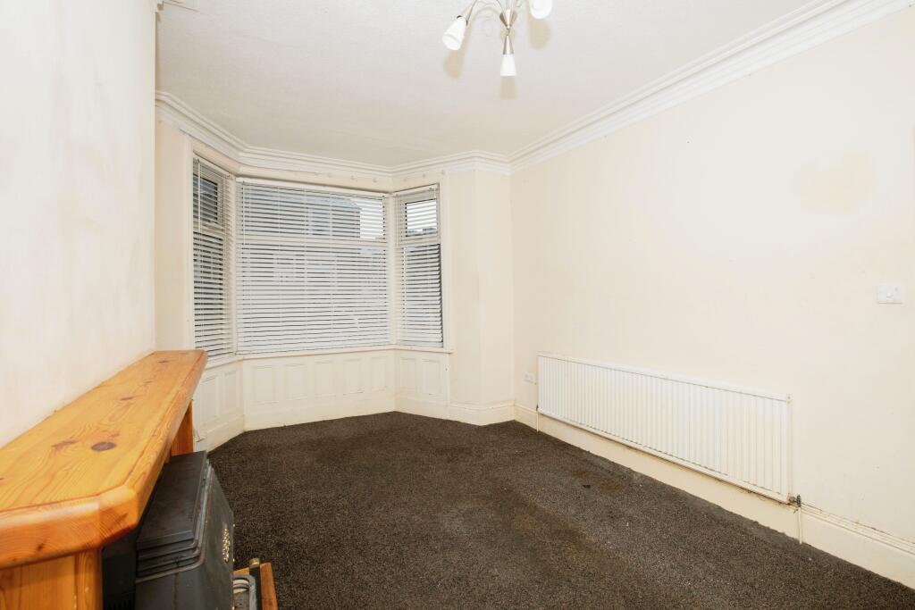4 bed Terraced