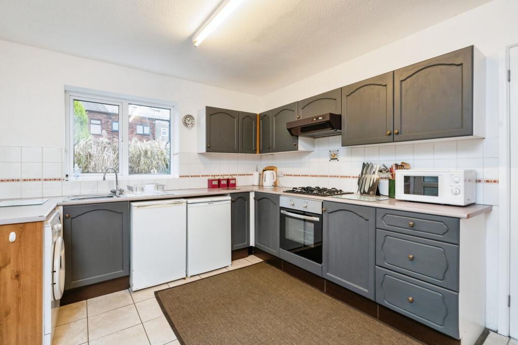 2 bed Semi-Detached