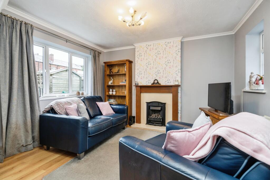 2 bed Semi-Detached
