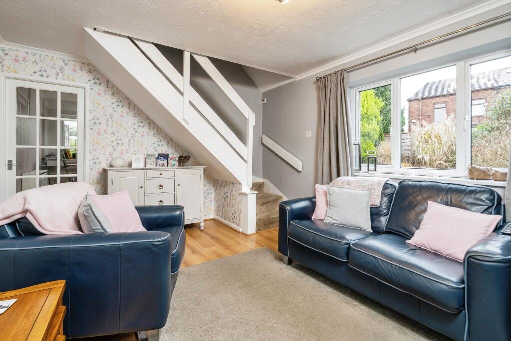 2 bed Semi-Detached