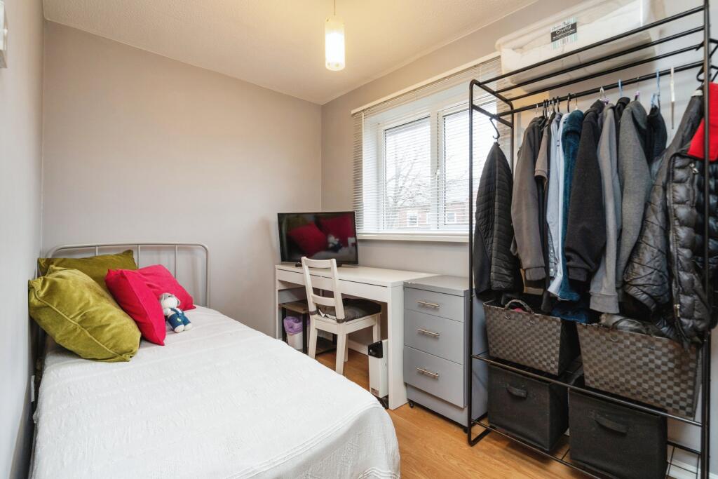 2 bed Semi-Detached