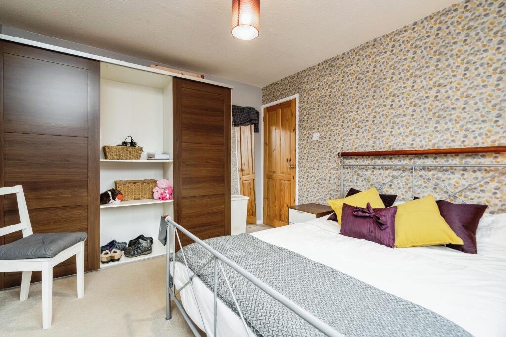 2 bed Semi-Detached