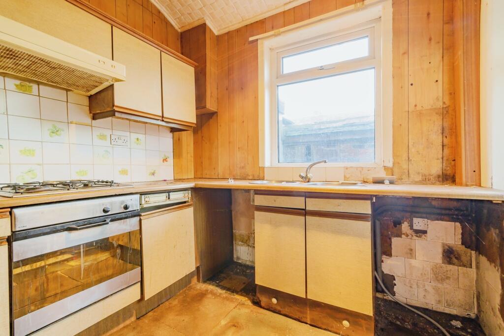 2 bed End of Terrace