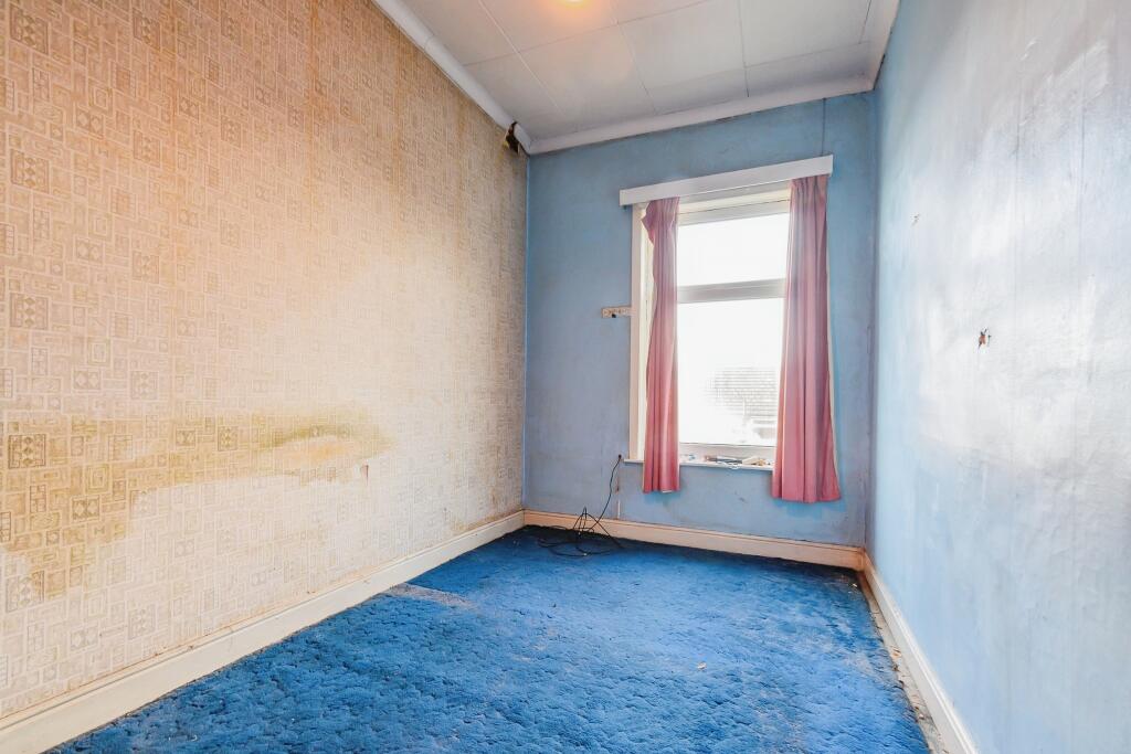 2 bed End of Terrace