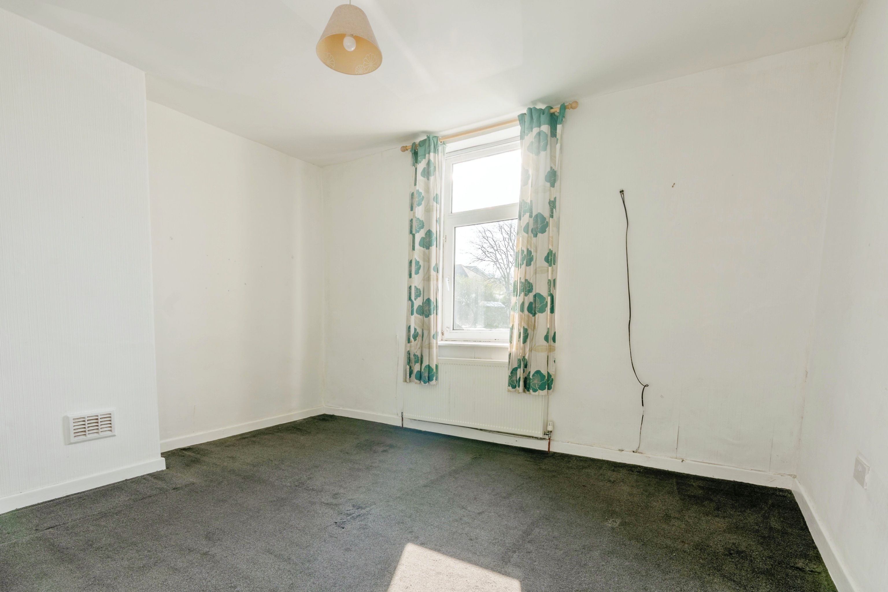 3 bed Terraced