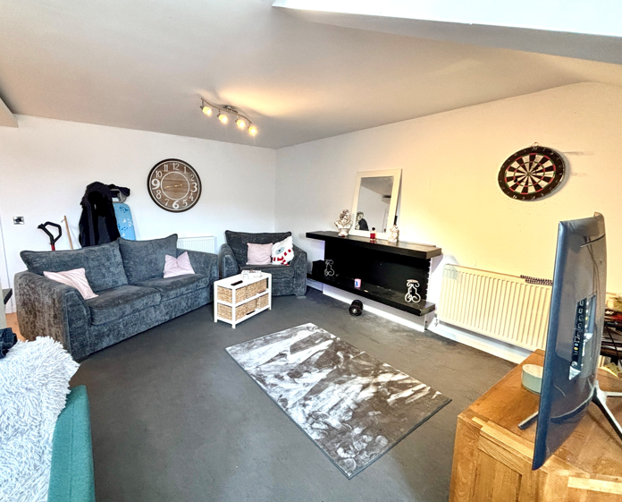 2 bed Apartment