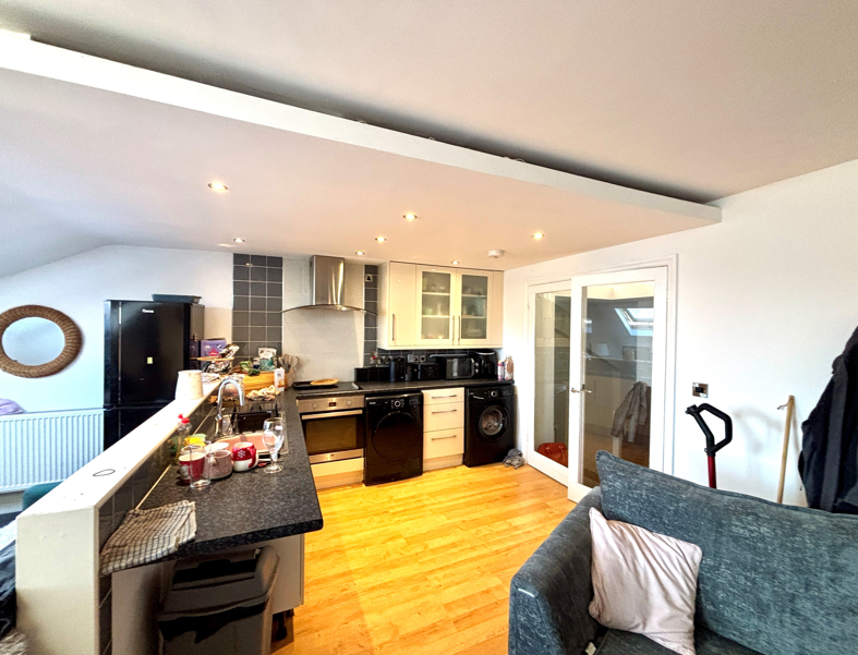 2 bed Apartment
