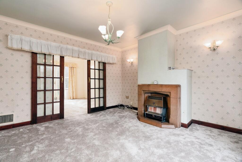 3 bed Semi-Detached