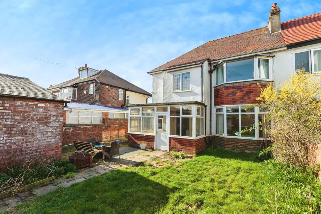 3 bed Semi-Detached