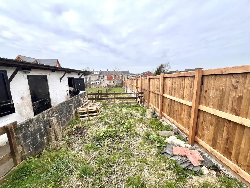 2 bed Terraced