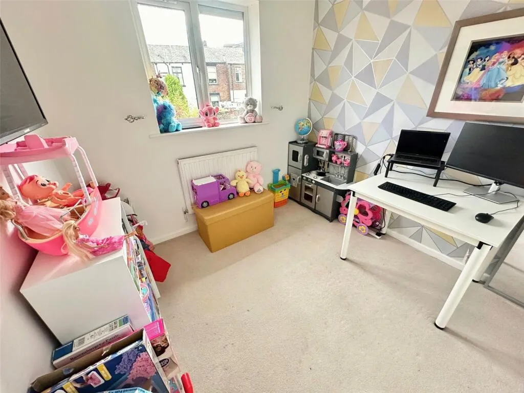 3 bed Semi-Detached