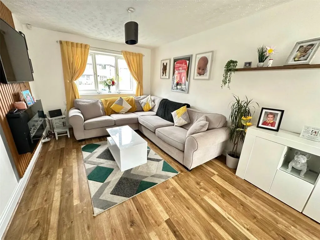 3 bed Semi-Detached