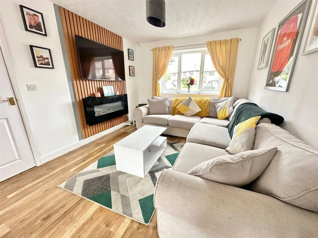 3 bed Semi-Detached