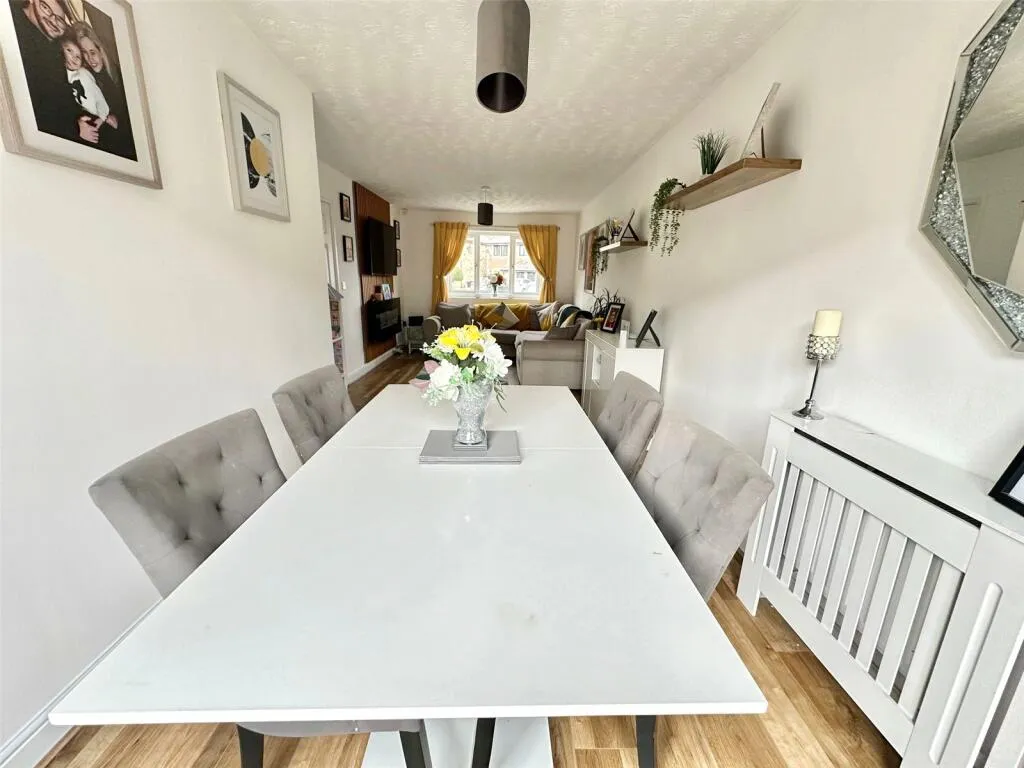 3 bed Semi-Detached