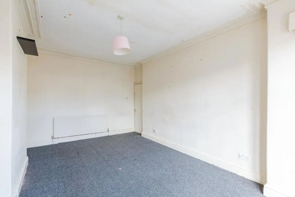 4 bed Terraced