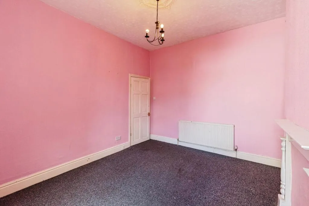 4 bed Terraced