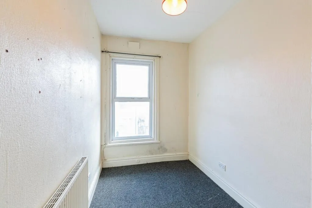 4 bed Terraced