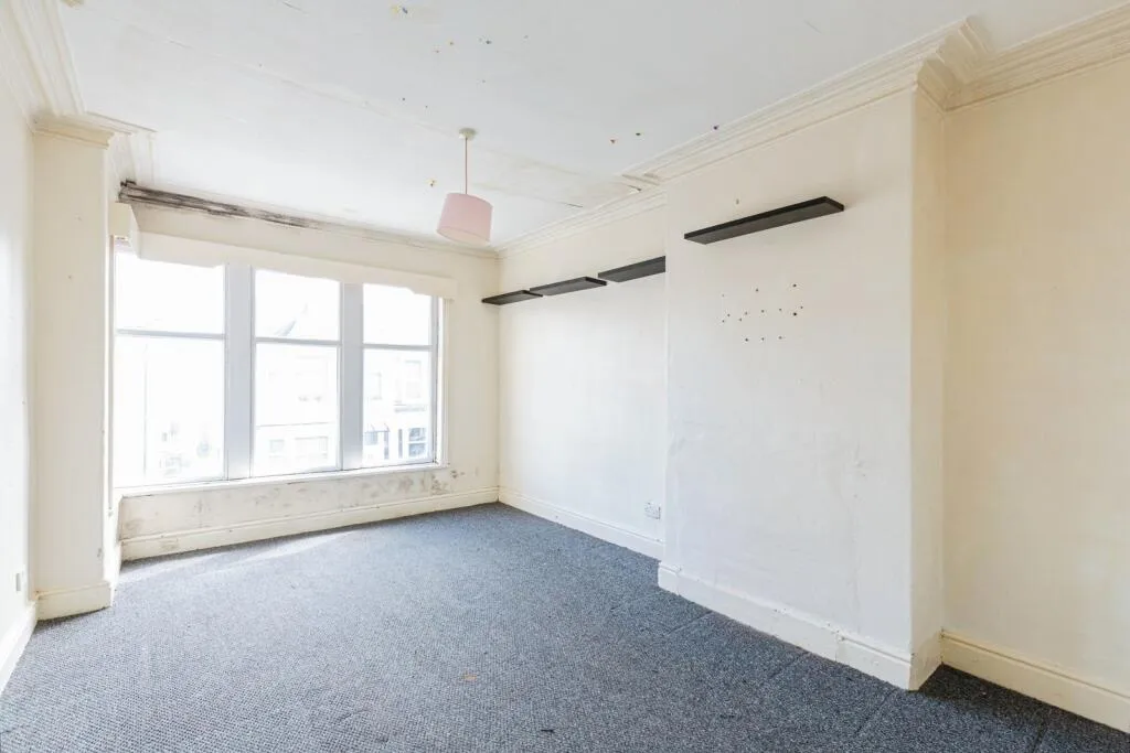 4 bed Terraced