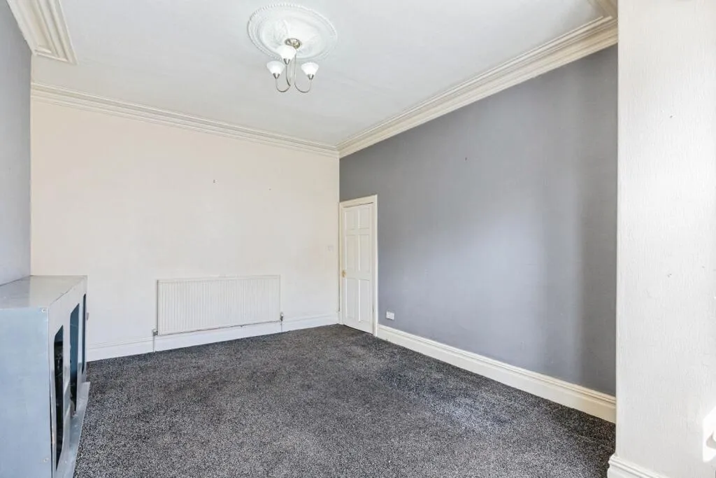 4 bed Terraced