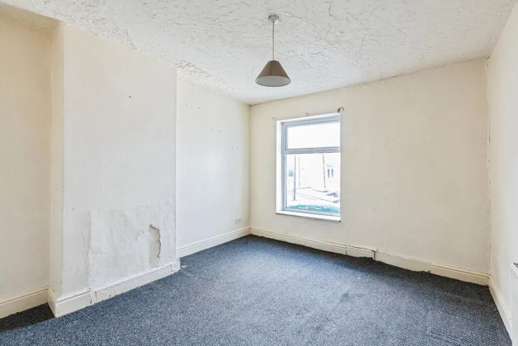 4 bed Terraced