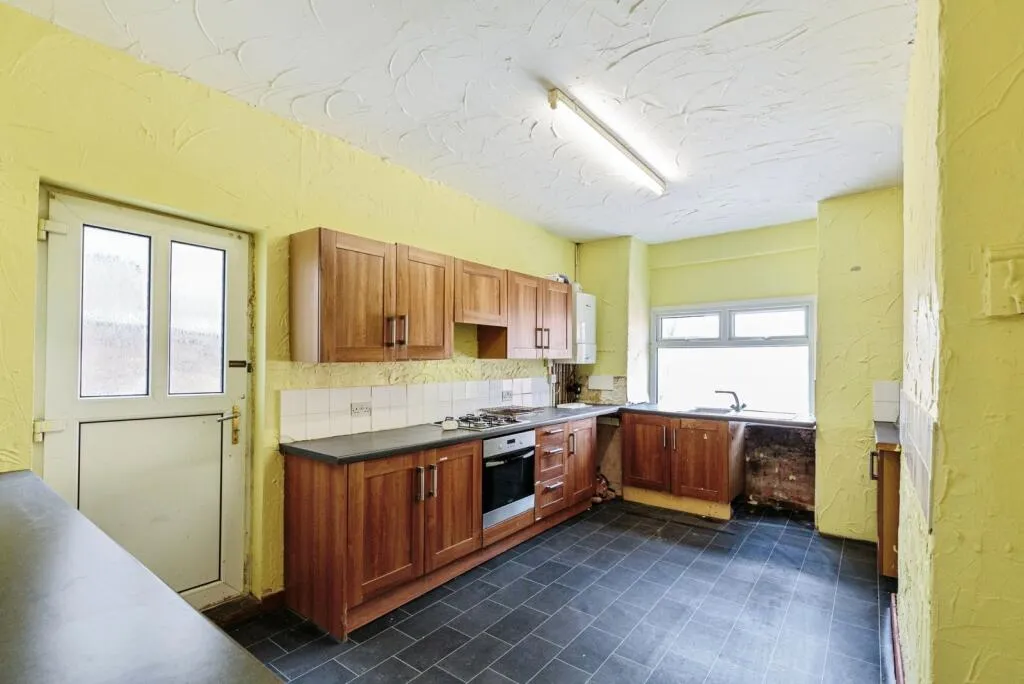 4 bed Terraced