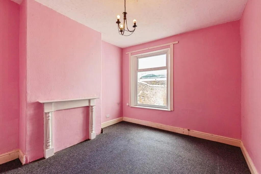 4 bed Terraced