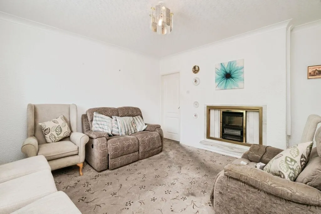 3 bed Semi-Detached