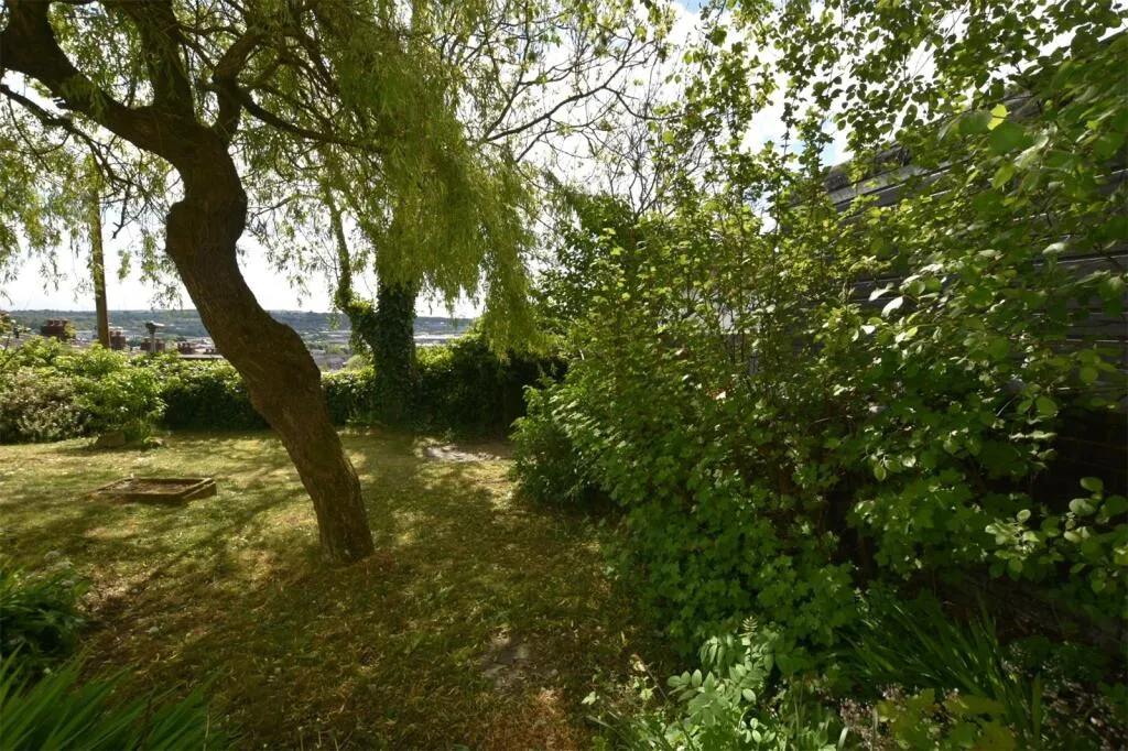 7 bed Terraced