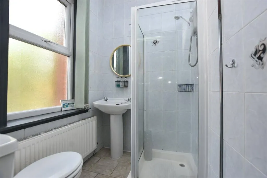 7 bed Terraced