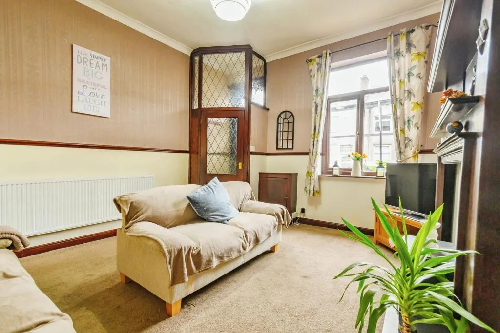 2 bed Terraced