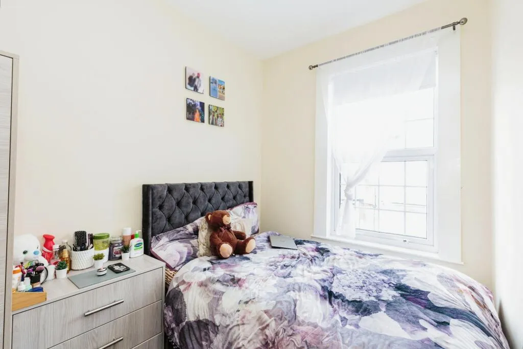 4 bed Semi-Detached
