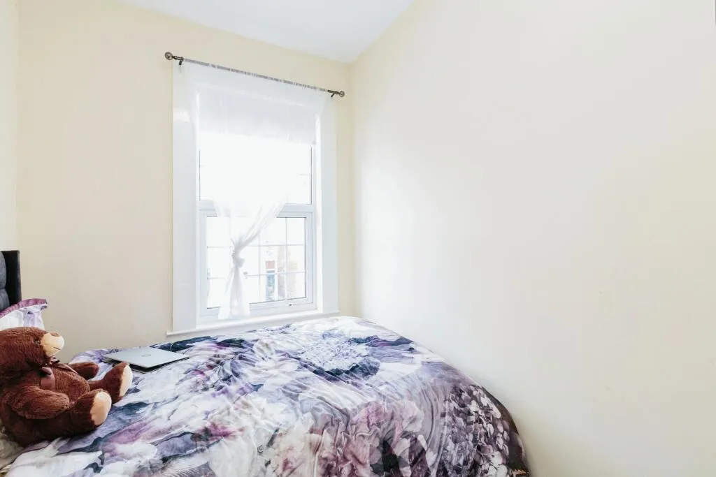 4 bed Semi-Detached